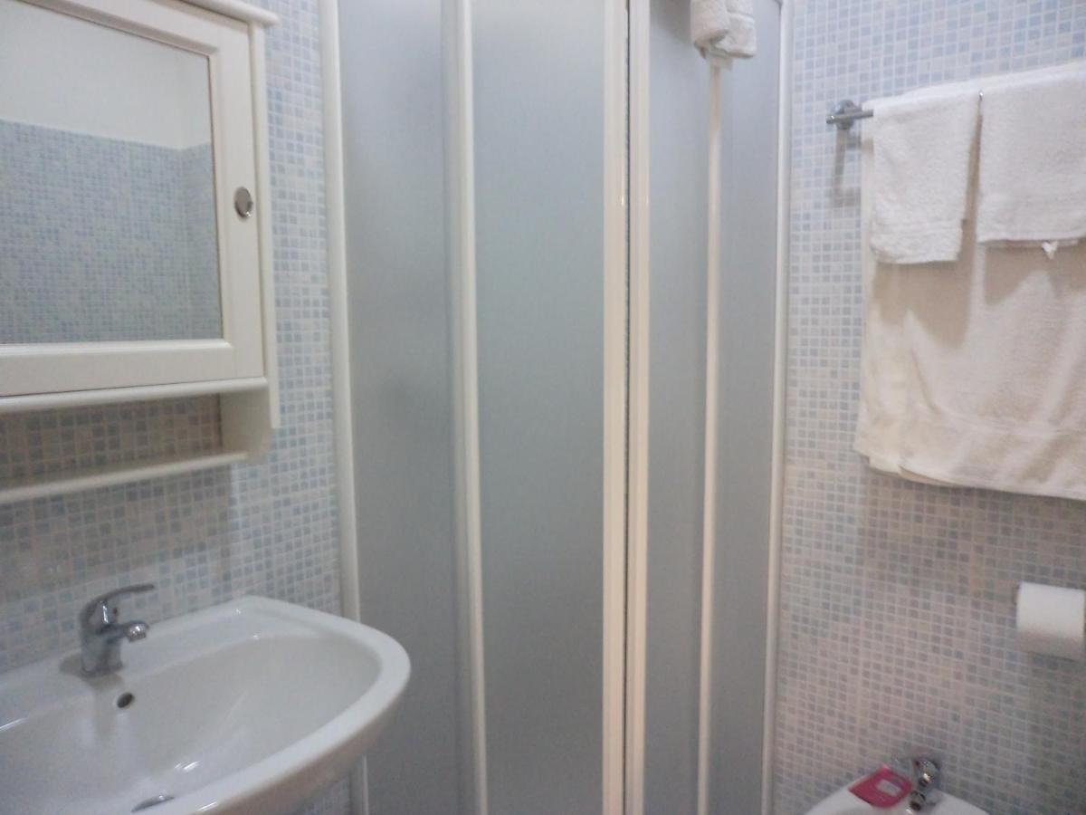 B&B Dimora Di Traiano 테라치나 외부 사진
