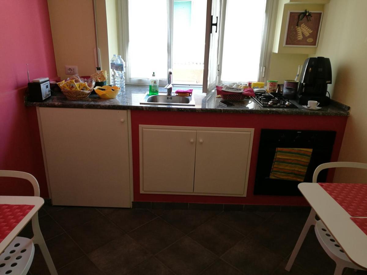 B&B Dimora Di Traiano 테라치나 외부 사진