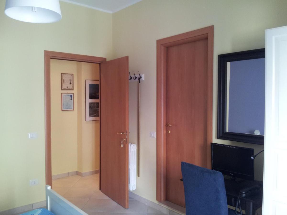 B&B Dimora Di Traiano 테라치나 외부 사진